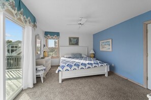 5 bedrooms, internet, bed sheets