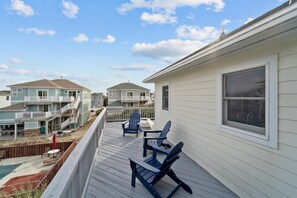Terrace/patio - 1781 - Brownie's Retreat, Just Over 50 Yards to the Beach! Enjoy the Hot Tub! (Corolla)