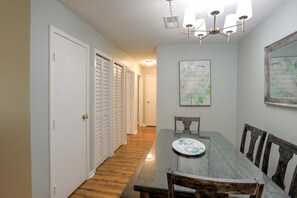 Dining - Winter/Spring Specials/Pet Friendly!! Close To Beach!!  Email for Quote! (St Simons Island)