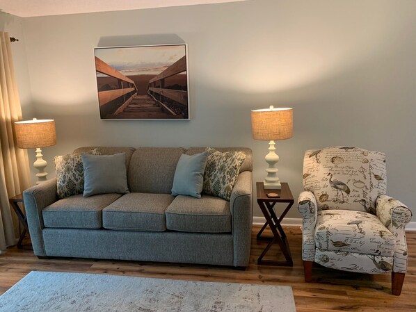 TV, DVD player, table tennis - Winter/Spring Specials/Pet Friendly!! Close To Beach!!  Email for Quote! (St Simons Island)