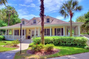 Exterior - Winter/Spring Specials/Pet Friendly!! Close To Beach!!  Email for Quote! (St Simons Island)