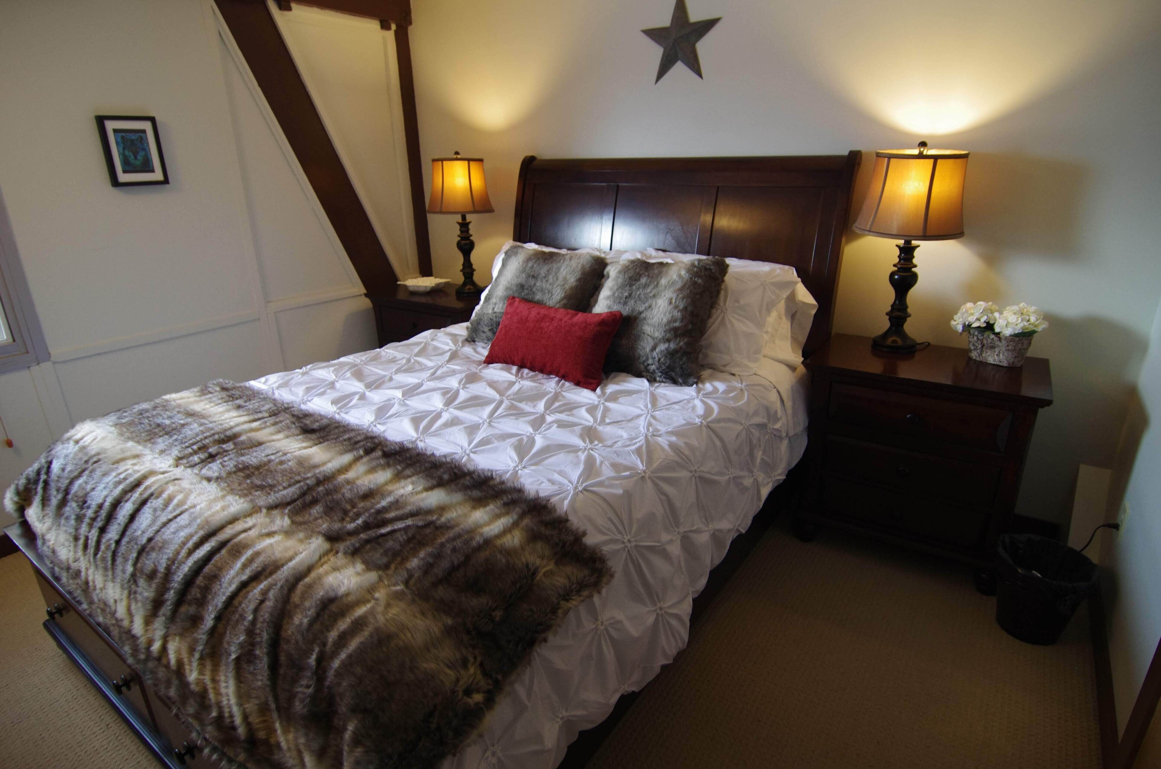 5 bedrooms, WiFi, bed sheets