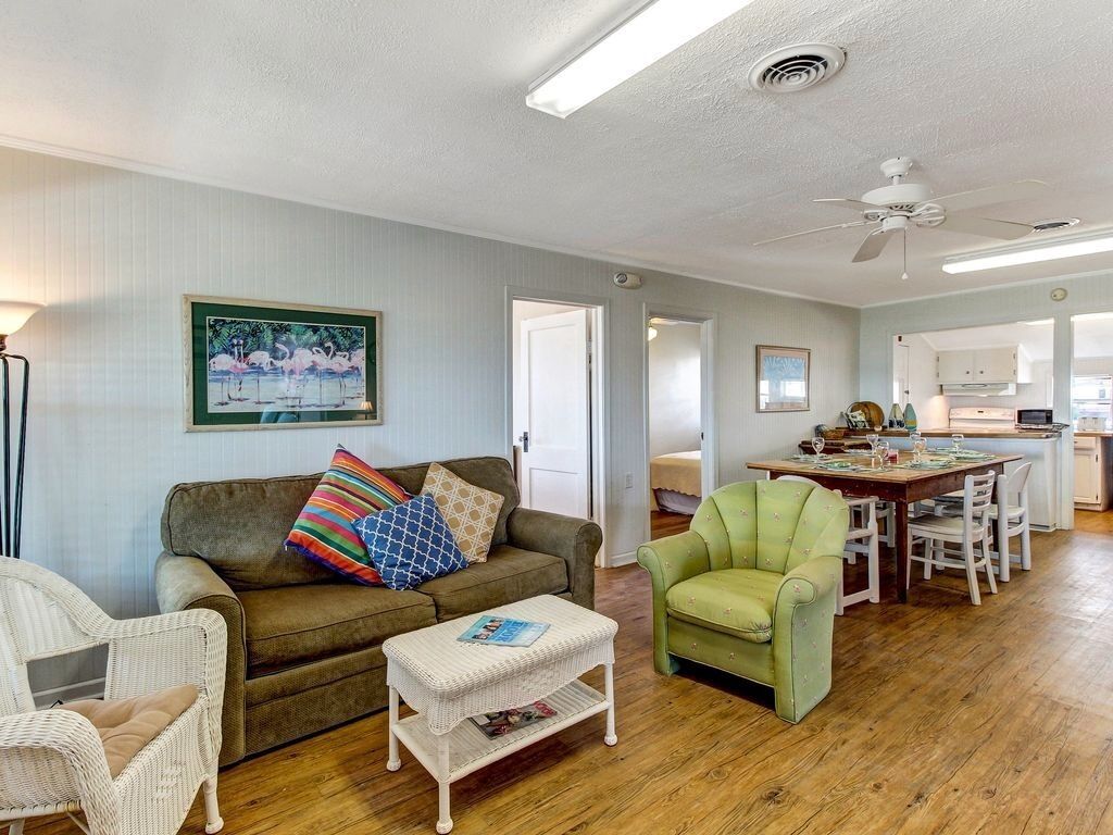 Charming Beach House with Covered Porch to Relax and Enjoy the Ocean Views!