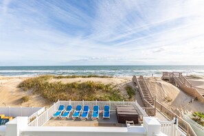Property grounds - 5710 - Karen's Krib | Oceanfront | Nags Head | Sleeps 16 (Nags Head)