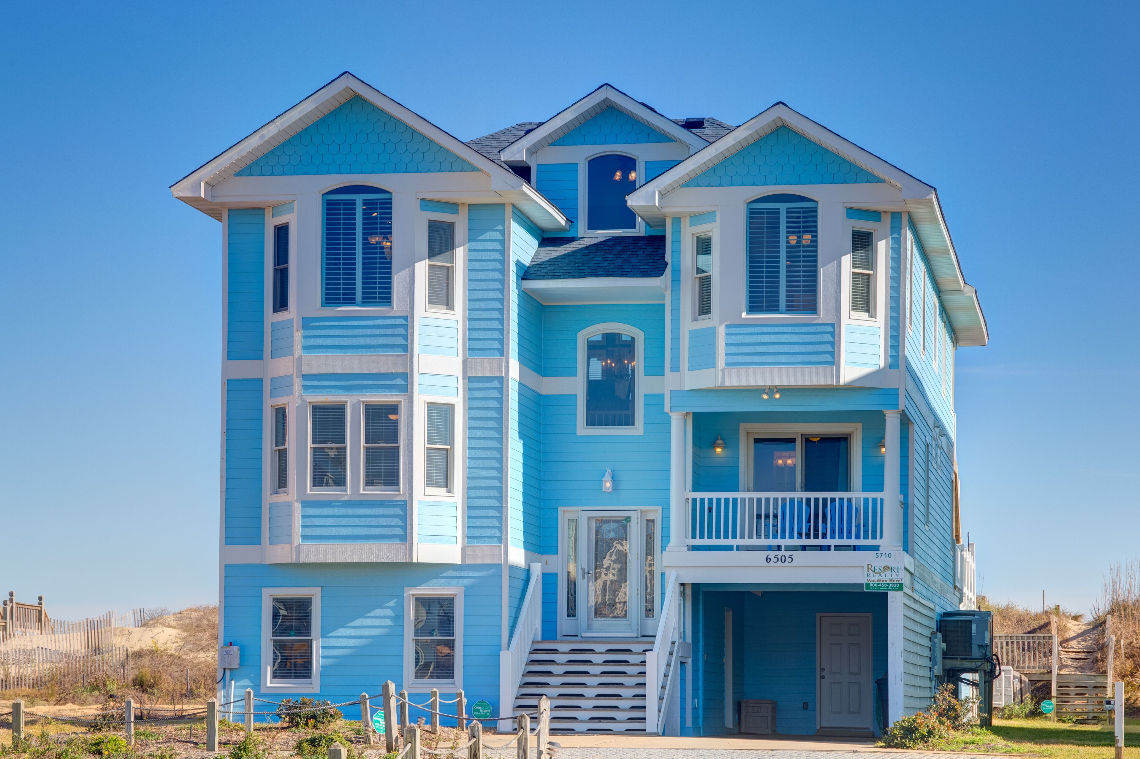Karen's Krib | Oceanfront | Nags Head | Sleeps 16