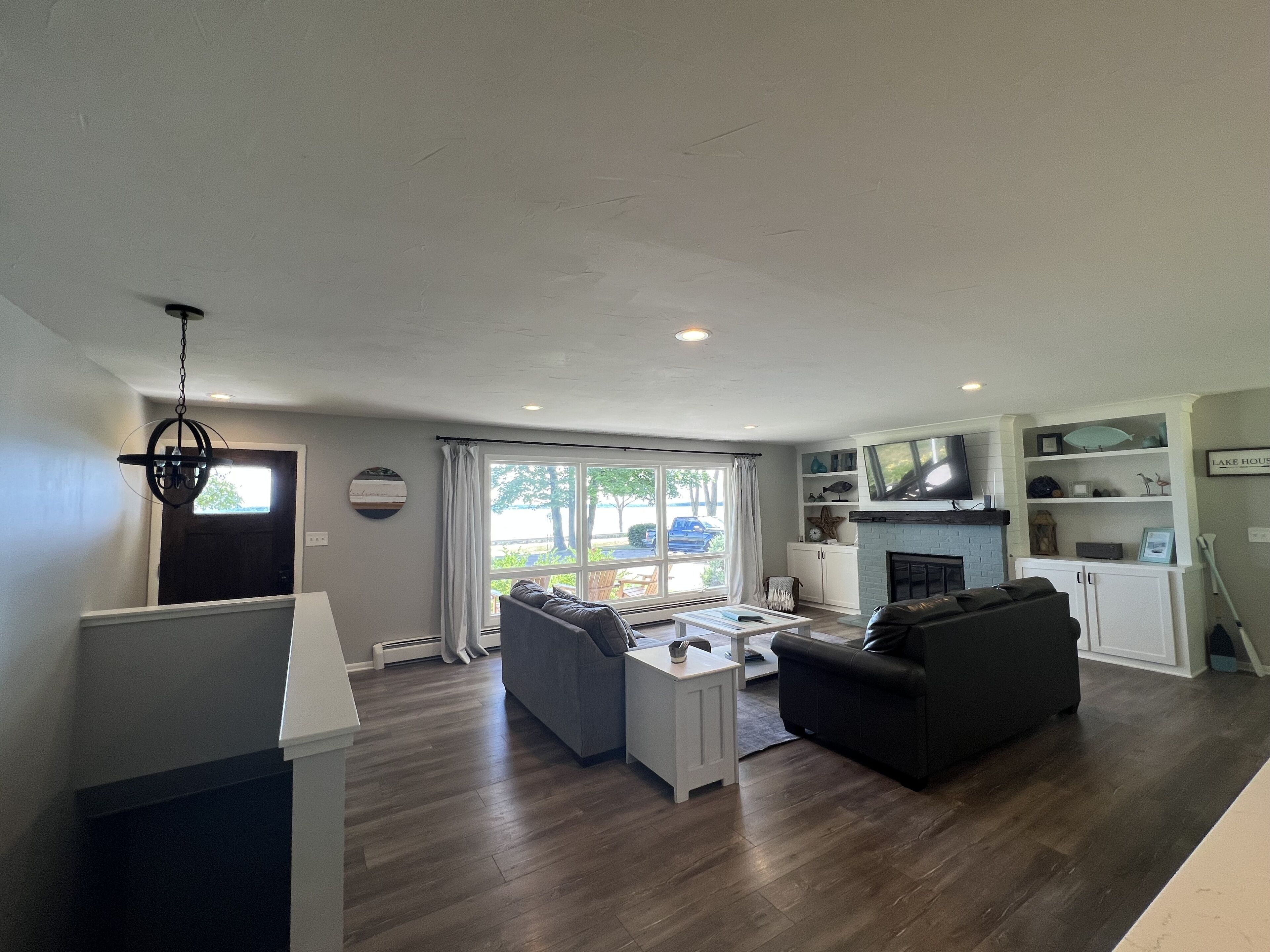 Majestic Views of West Bay and OMP. Remodeled Waterfront Home. Awesome Location.