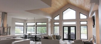 Waterfront, kayaks, dock in old kinderhook golf resort