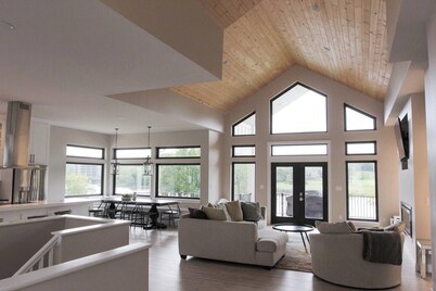 Waterfront, kayaks, dock in old kinderhook golf resort