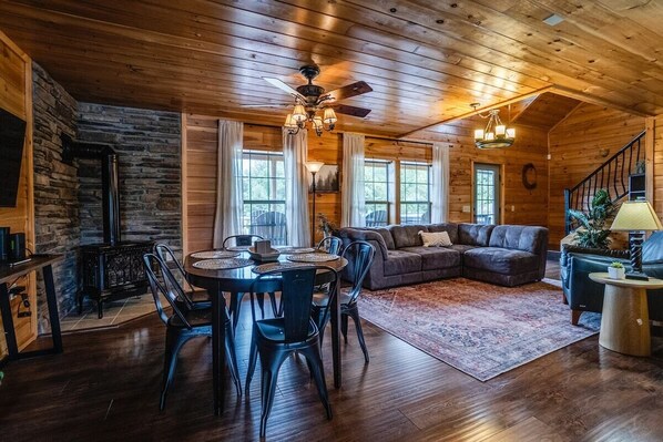 TV connectée, cheminée