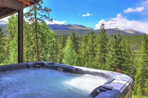Outdoor spa tub - Shadows Summit - Peak 7-Private Home with Stunning Views-Hot Tub! (Breckenridge)
