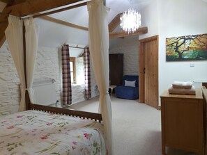 1 chambre, fer et planche à repasser, lit parapluie, Wi-Fi gratuit