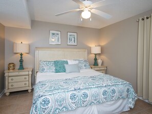 1 chambre, fer et planche à repasser, accès au Wi-Fi (inclus)
