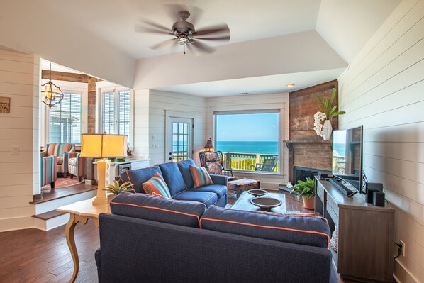 TV, fireplace, DVD player, books
