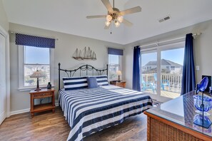 6 bedrooms, WiFi, bed sheets