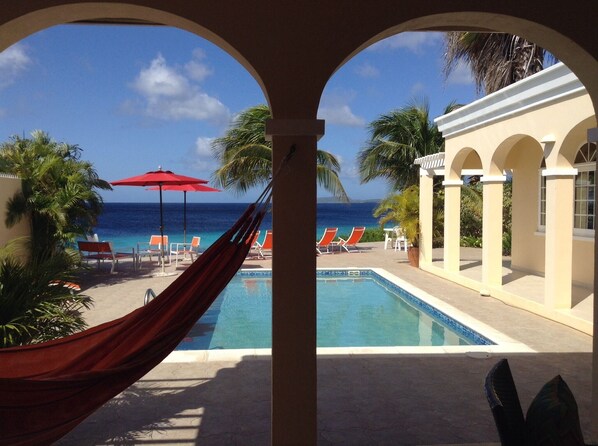 Pool - Reef Front Divers Dream Crown Ridge Luxury Villa In Beautiful Sabadeco! (Sabadeco)