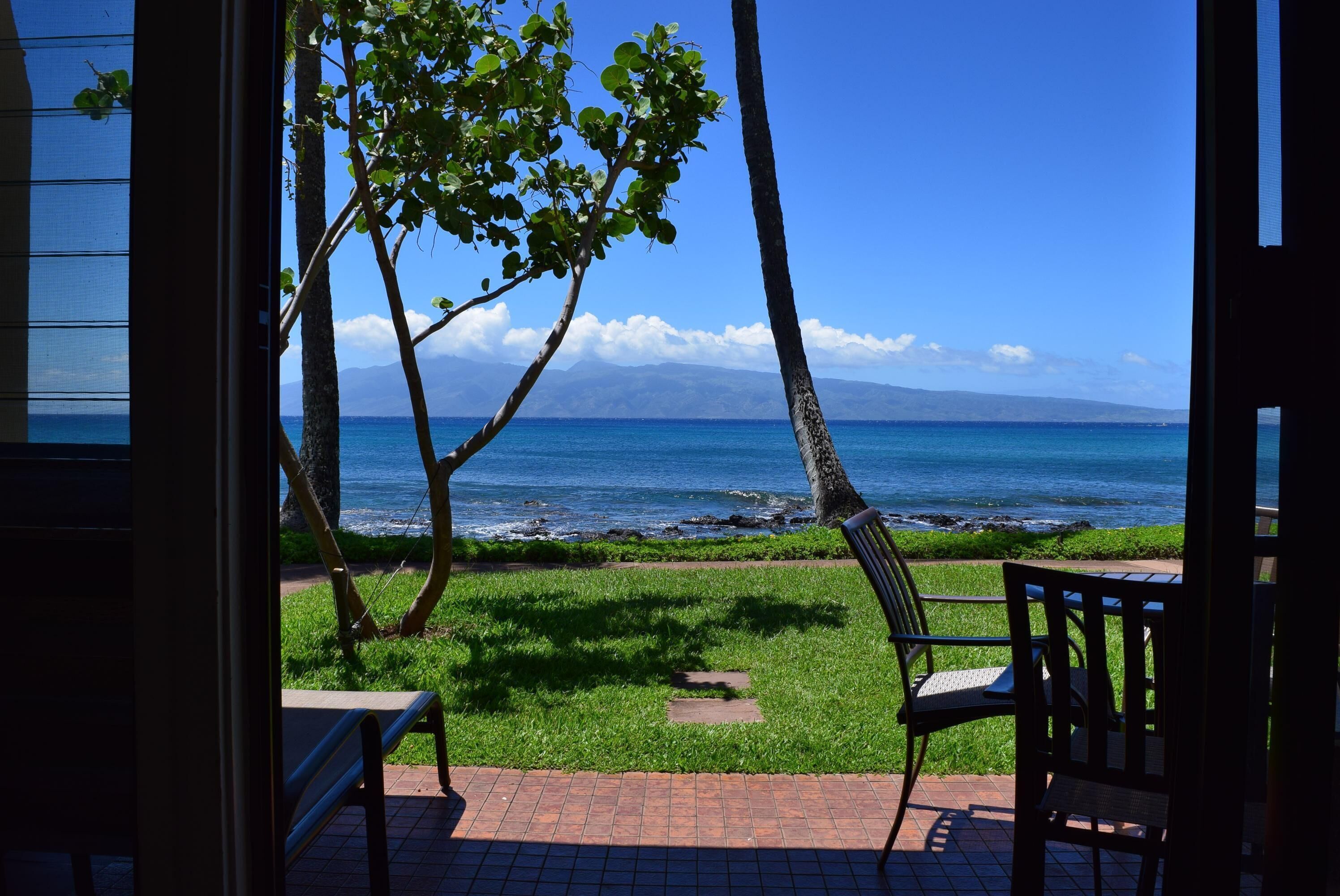 PREMIERE location of Napili, 112 EXCEPTIONAL REVIEWS and 9th night free!