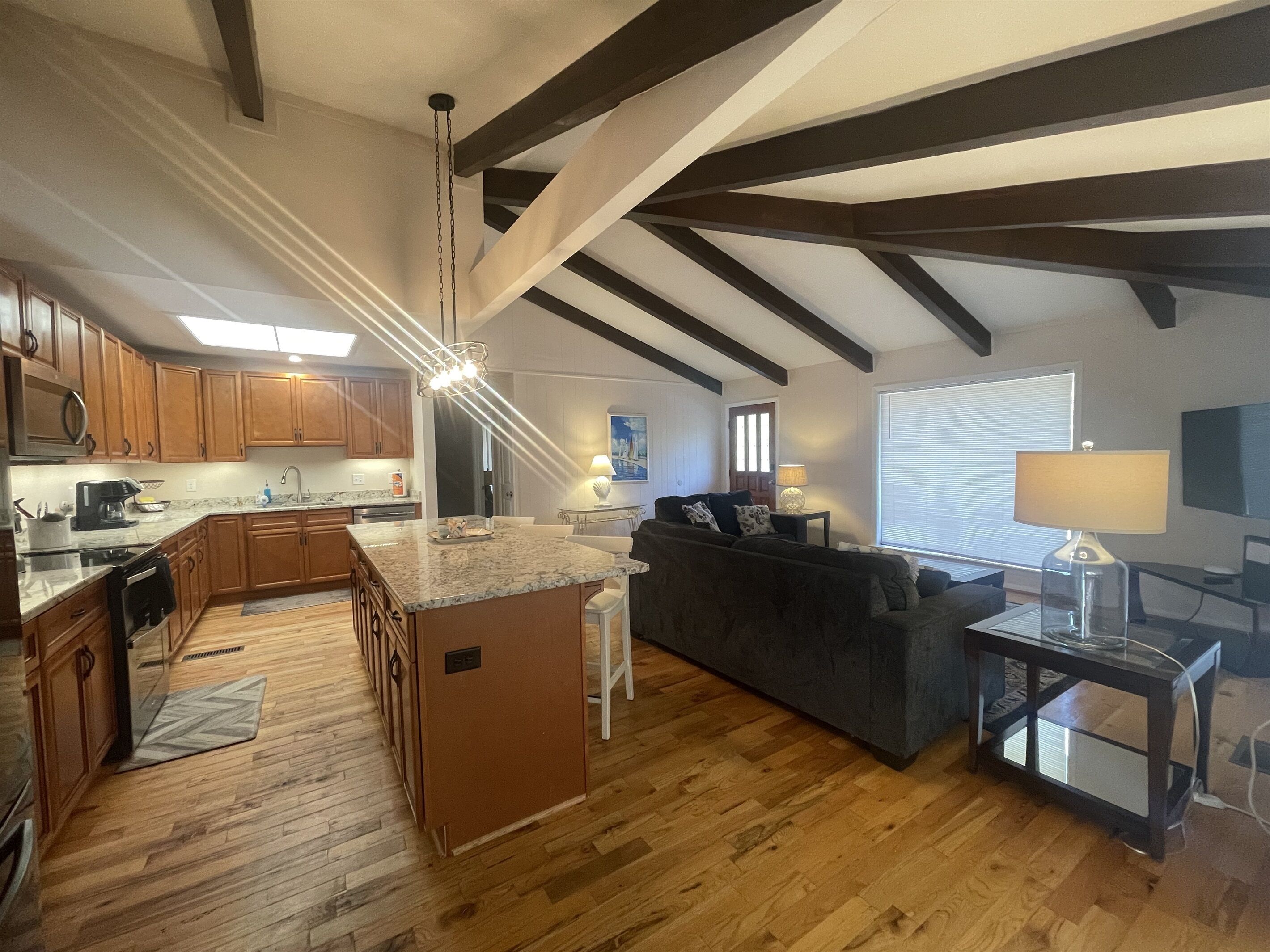 BIKINI BOTTOM 50 Steps to Beach! Super Spacious! Hot August Specials!