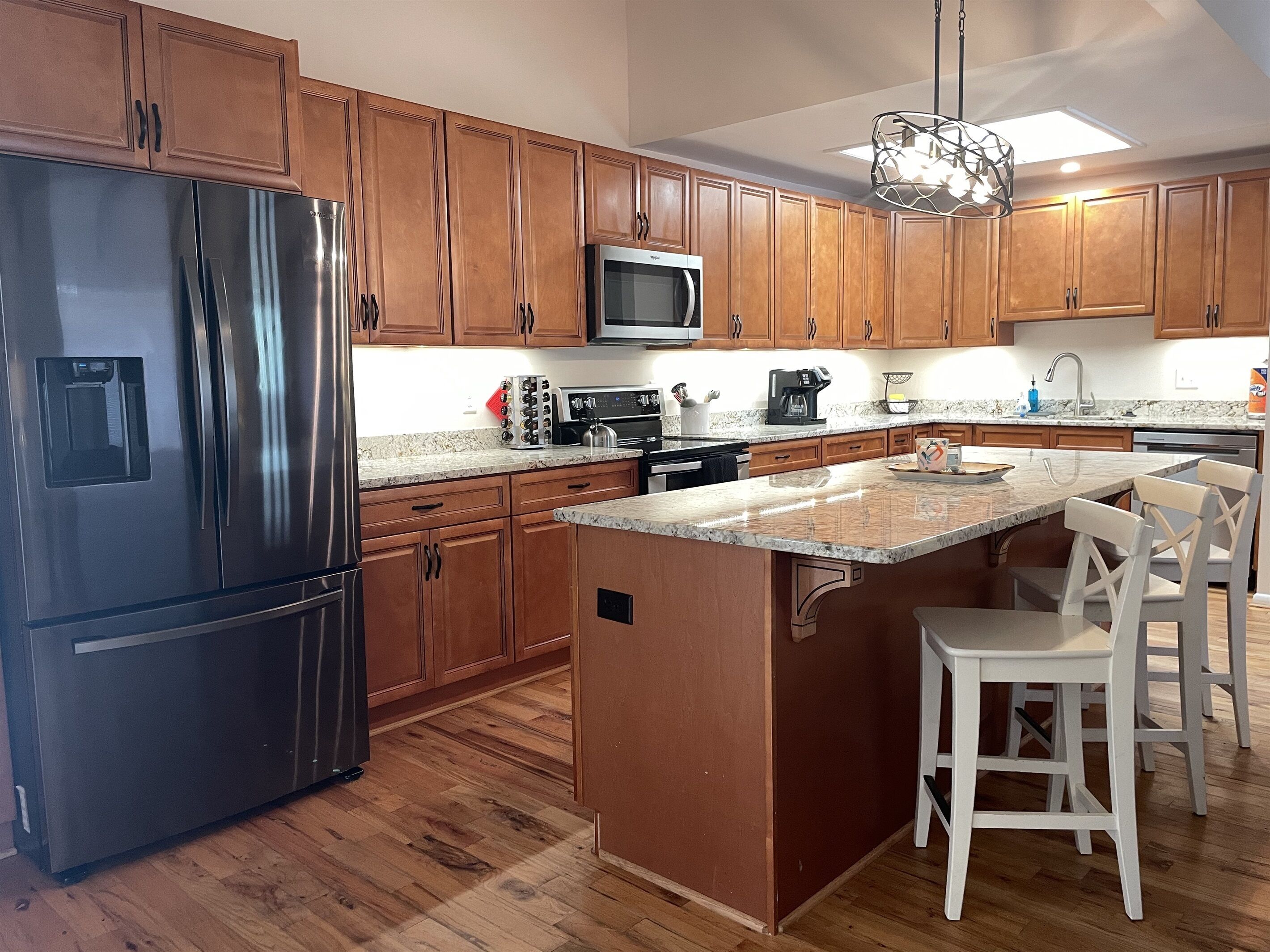 BIKINI BOTTOM 50 Steps to Beach! Super Spacious! Hot August Specials!