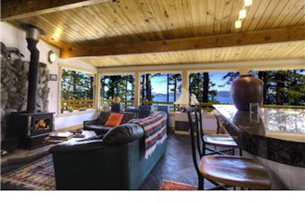 Fall colors and harvest fully surrounds us here on this bountiful Island!