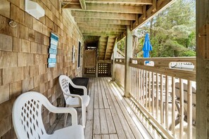 Terrace/patio - 5431- Livin' the Dream, Nags Head rental with Private Pool (Nags Head)