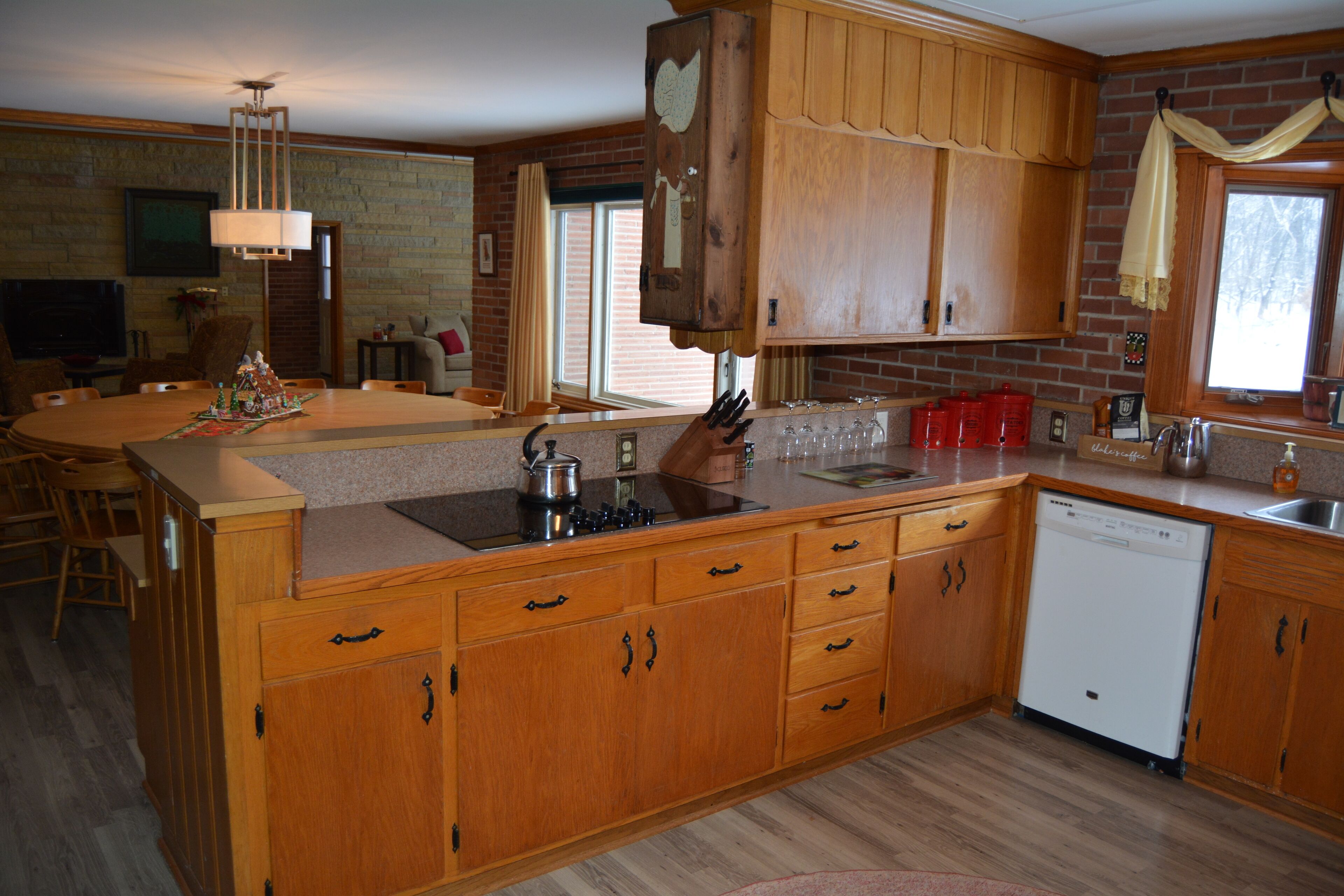 A-Peeling Acres Orchard, relax on a small working orchard