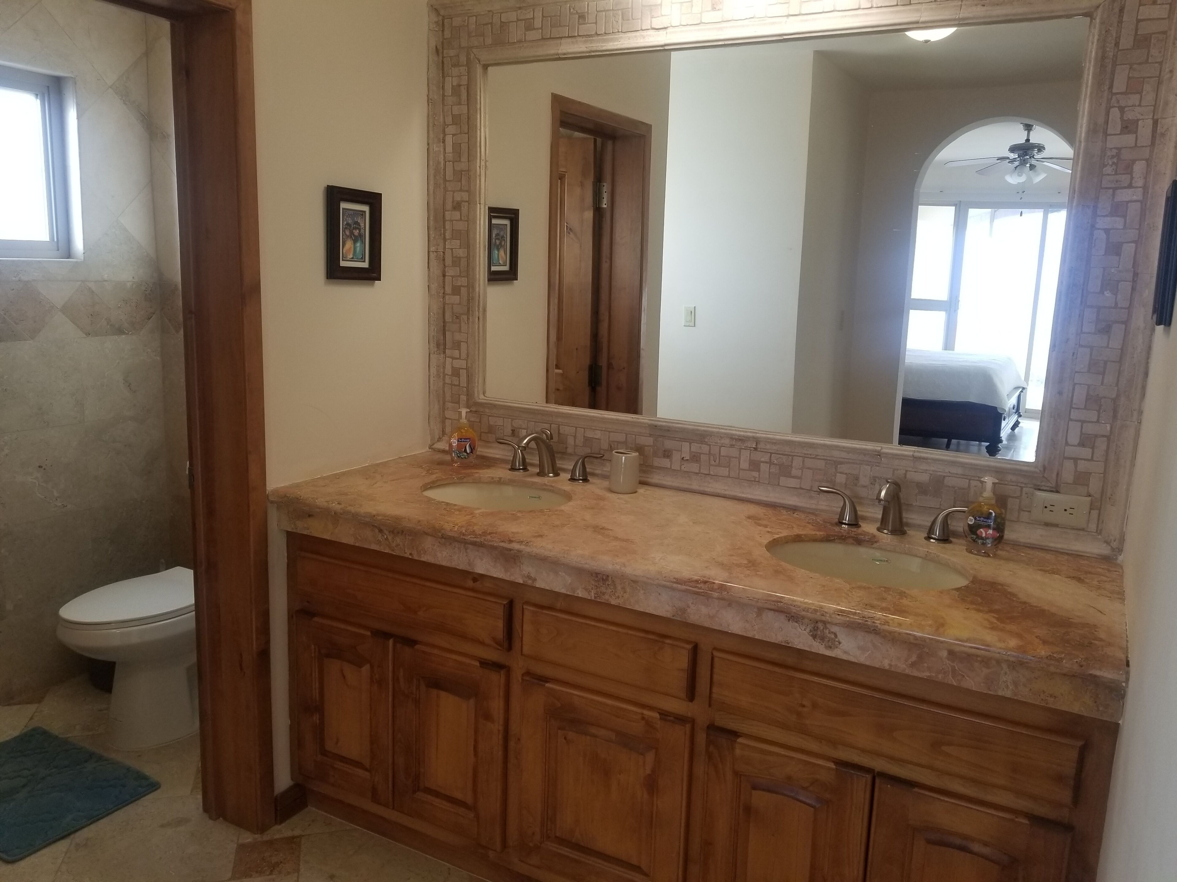  5 BDRM 5.5 BATH. POOLTABLE. PRIVATE GATED GUARDED. 4X4s allowed.