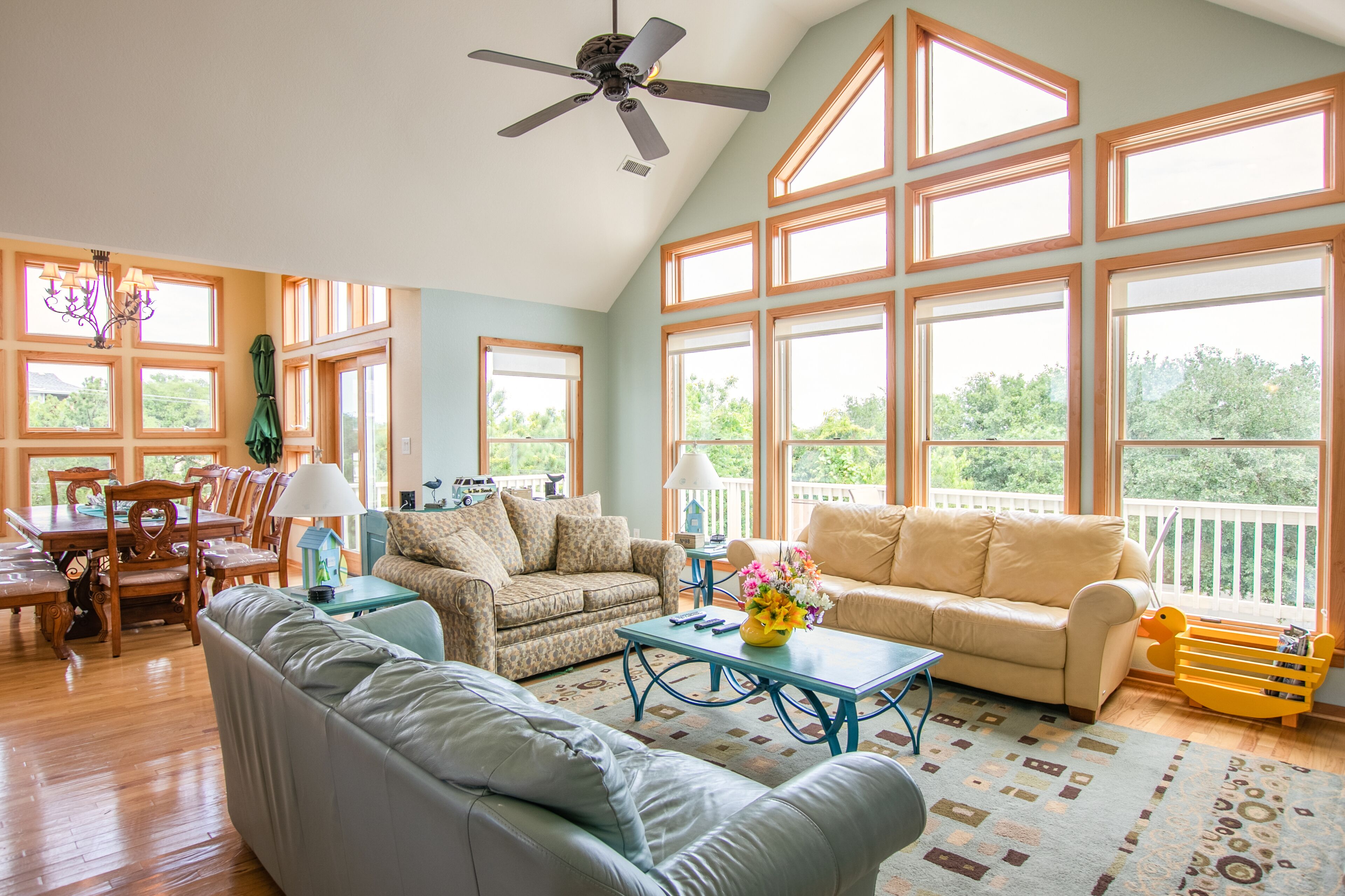 Luxury 7 bedroom with private pool, volleyball court, WiFi, and keyless entry.