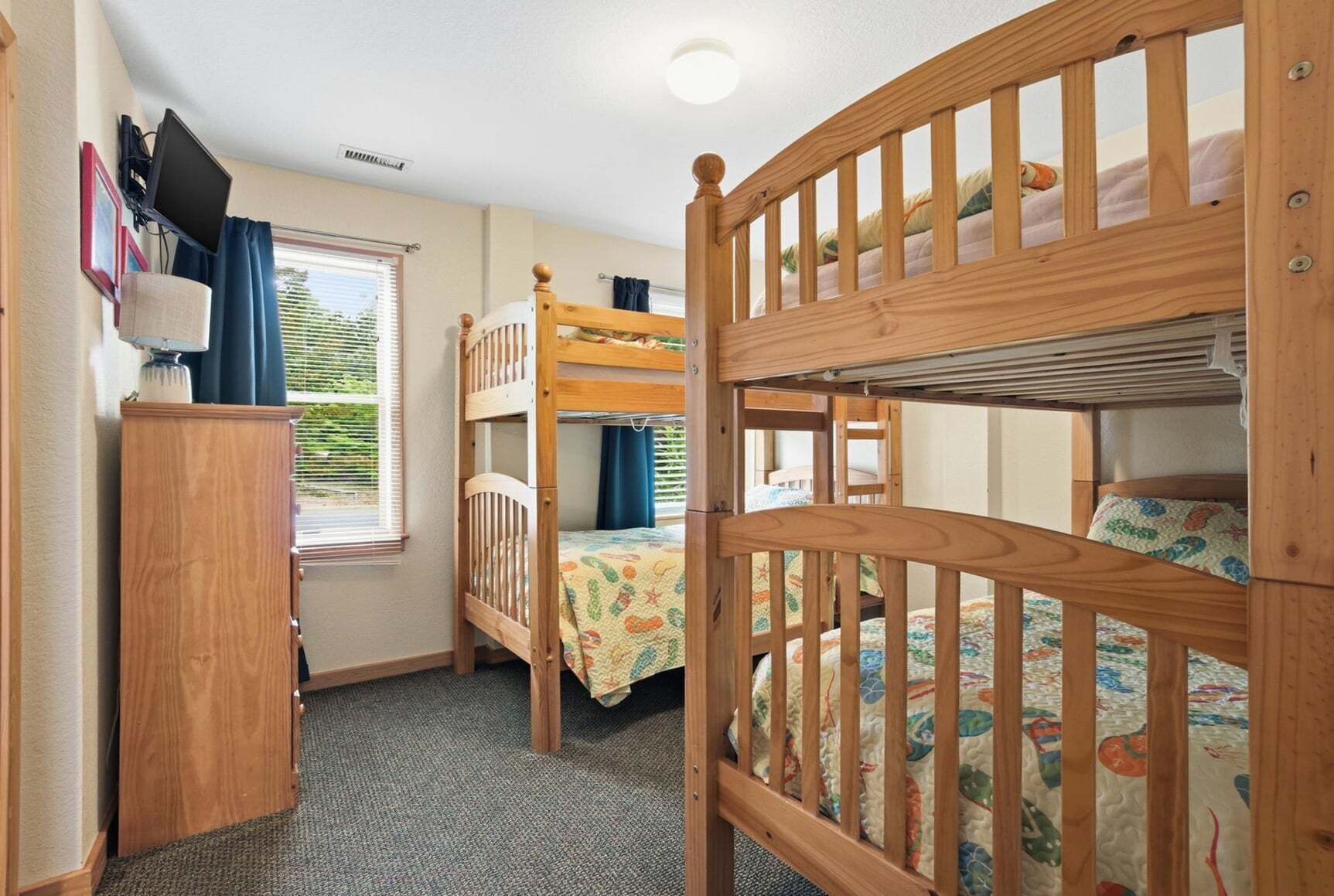 7 bedrooms, free WiFi, bed sheets
