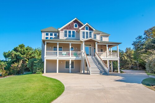 4251- Top of the World,  private pool, volleyball court, WiFi, and keyless entry.