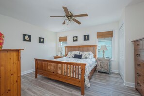 4 habitaciones, acceso a internet y ropa de cama 