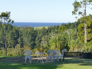 Property grounds - A Native Coastal New Zealand Experience (Pataua)