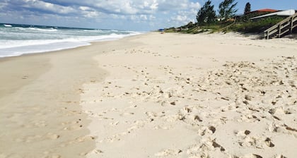 Direct Ocean Front 5 bedrooms, 5 baths, all ensuite, in Melbourne Beach!!