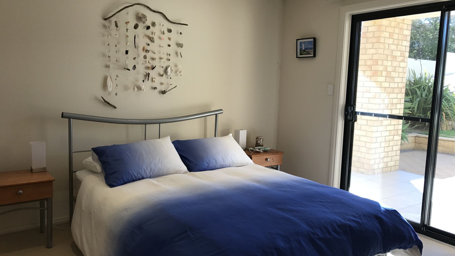 Relax and Unwind by the Sea at South Coast Villa (Hayborough) — image 9