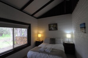 1 bedroom, WiFi, bed sheets - The Homestead driveway is located on the right, just passed the winery. (Wilyabrup)