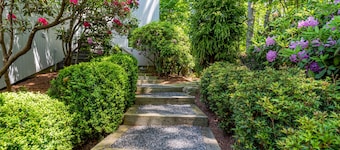 Private and Immaculate East Hampton Home With Heated Pool