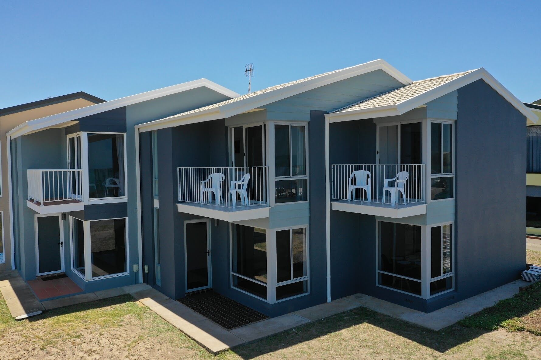 South Seas 3 Port Elliot Beachfront with views of Knights Beach — image 24