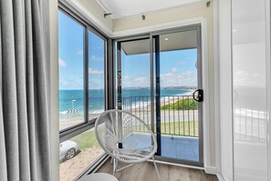 Interior - South Seas 3 Port Elliot Beachfront with views of Knights Beach (Port Elliot)
