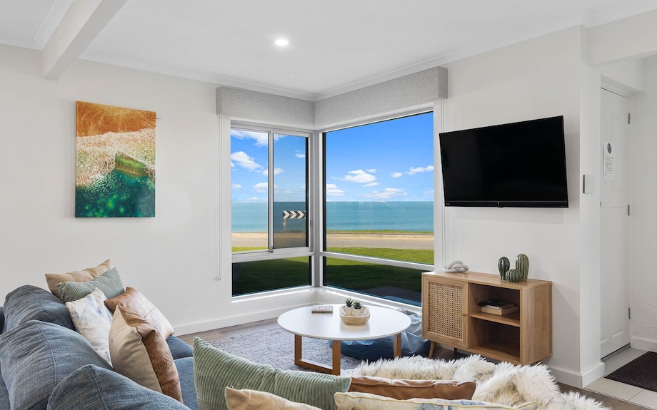 South Seas 3 Port Elliot Beachfront With Views Of Knights Beach - Middleton