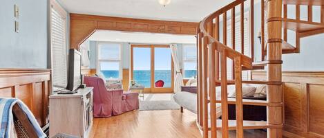 3 bedrooms, iron/ironing board, travel cot, WiFi