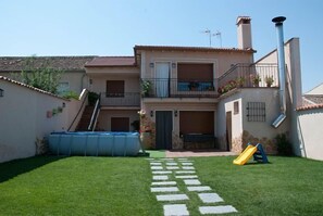 Exterior - House Tradition Rural for 16-20 people (Nieva)