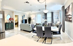 Dining - Sunset Villa in Exclusive Palm Cay Beachfront Resort- A Retreat w/Pool Access (Nassau)