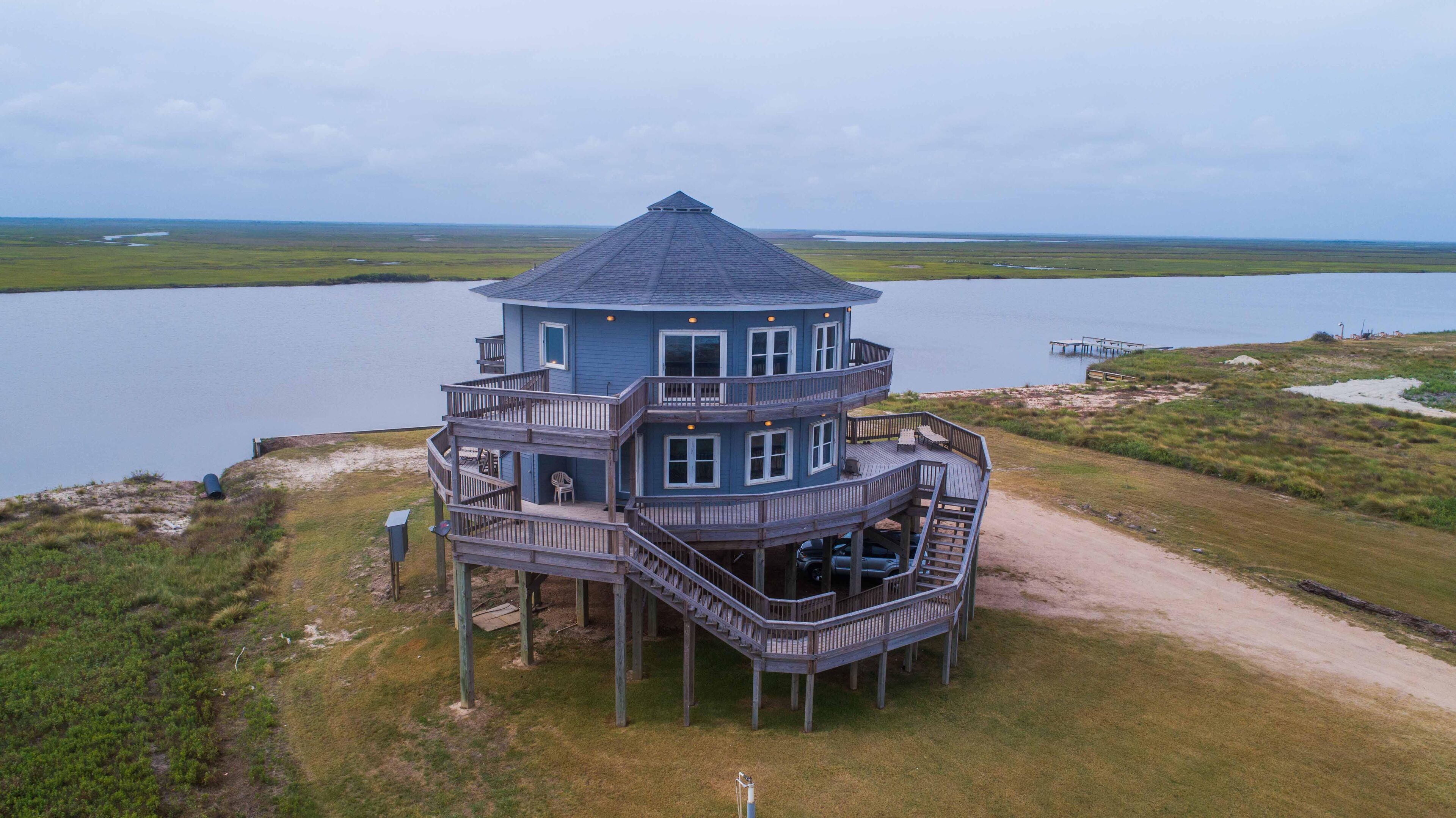 THE ROUND HOUSE AT SARGENT BEACH AMAZING 360 DEGREE VIEWS
