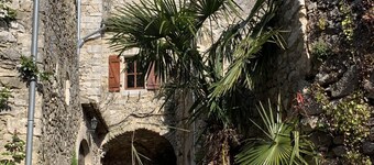 DET BLÅ HUS NÆR ARDÈCHE GORGES