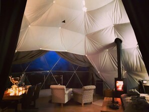 Interior - The Star Dome - Luxurious Star Gazing Retreat (Ludlow)