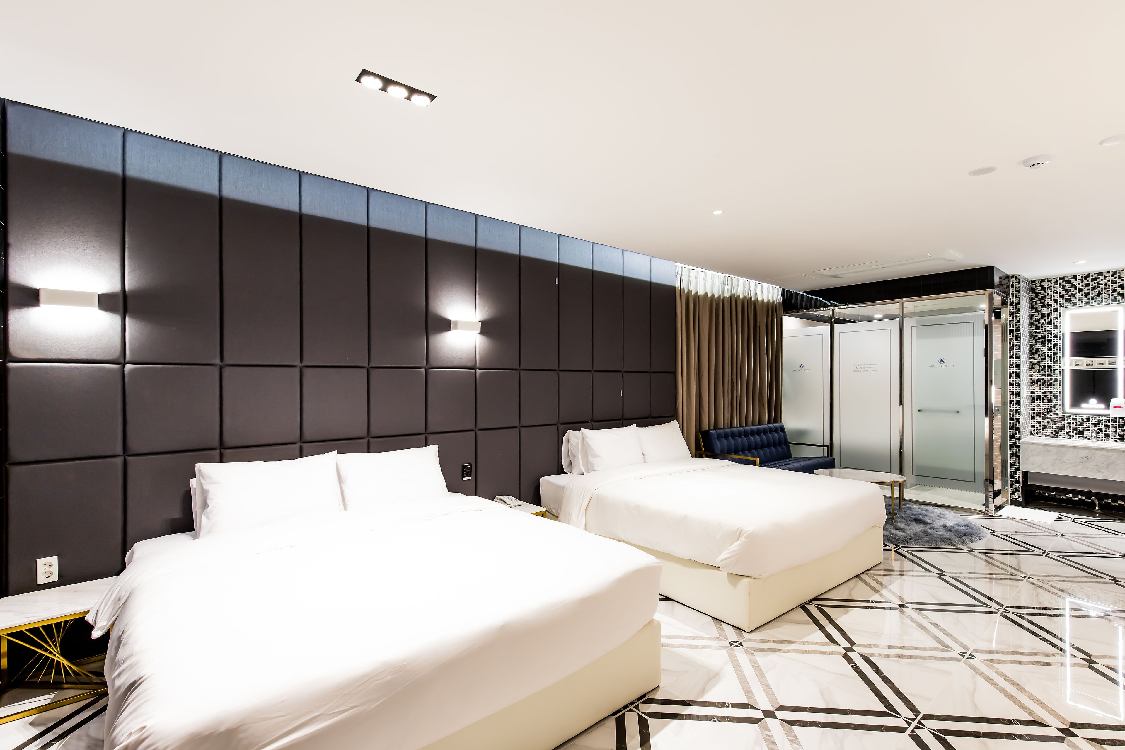 Business Studio Suite - Comp Airport Shuttle upon request | View from room