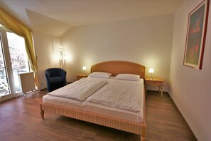 2 chambres, bureau, lit de bébé portatif, Wi-Fi