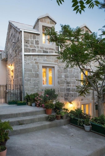 Villa Petit **** villa in Brela, private pool