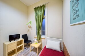 Economy Single Room, Shared Bathroom | Hypo-allergenic bedding, individually decorated, iron/ironing board - Guest House 32 (Sofia)