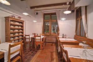 Lunch, dinner served; Modern European cuisine, garden views  - Guest House 32 (Sofia)