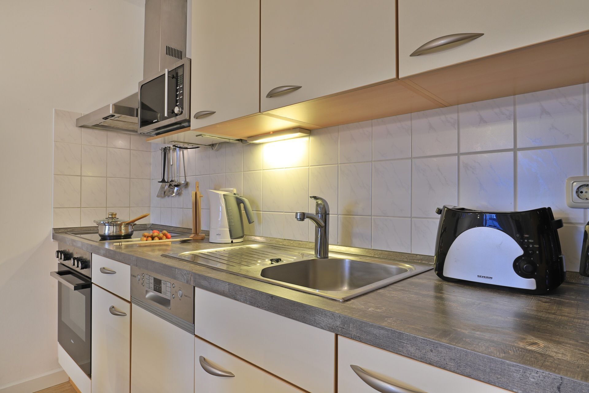 Frigorífic, microones, forn i rentaplats 